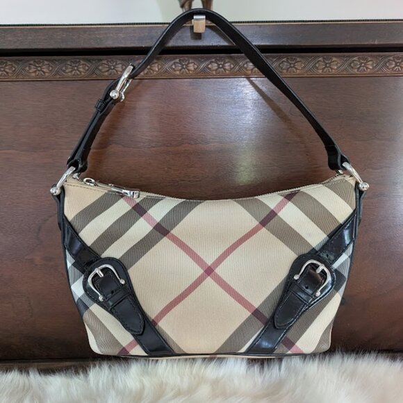Authentic Burberry Nova Check Black Patent Leather shoulder bag. - Picture 1 of 13